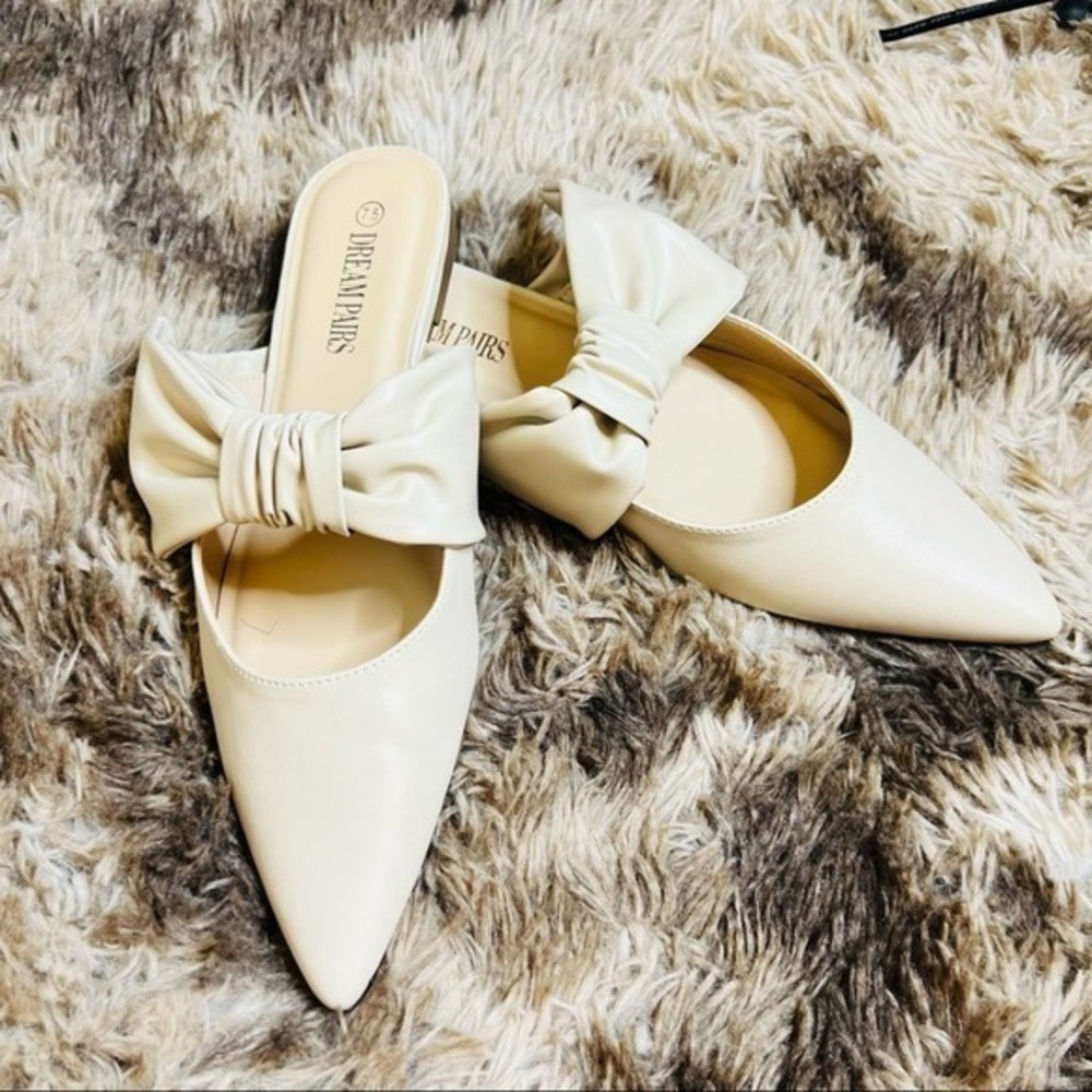 Dream Pairs nude tan bow neutral pointy flats flat shoes 7.5